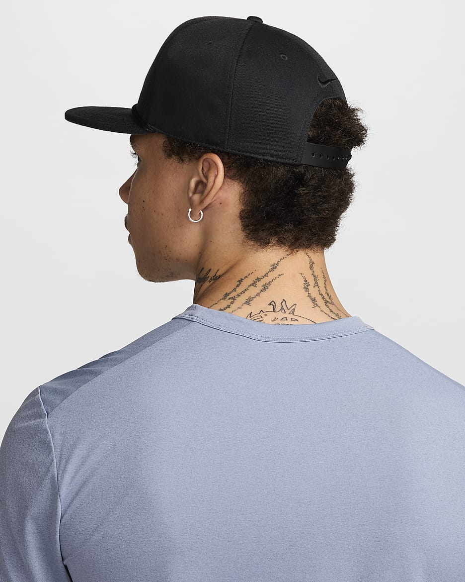 Nike sportswear shops pro cap